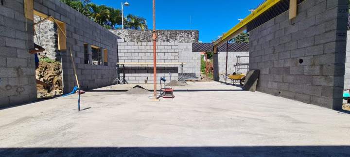 Édification des murs porteurs La Réunion